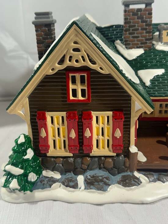 Department 56 Fisherman's Nook Resort - Picture 3 of 7